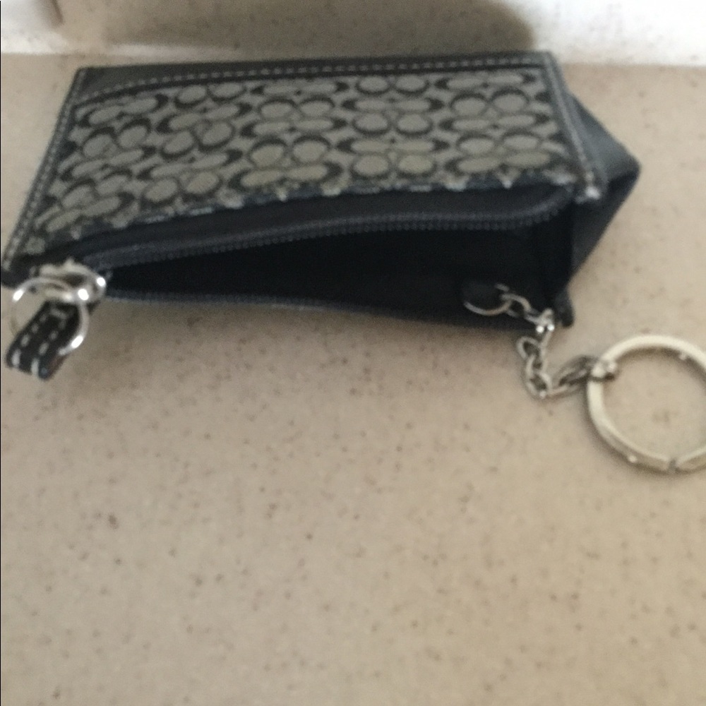 Coach keychain - Picture 2 of 2